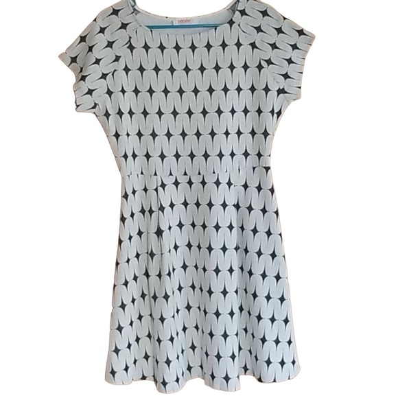 Renee C. Dress M - Picture 3 of 7